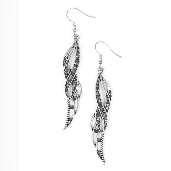 Rhinestones Earrings. NWT - Picture 2 of 2